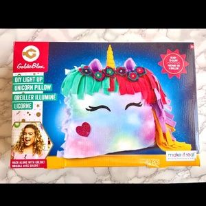 GOLDIEBLOX DIY Light Up Unicorn Pillow Kit
